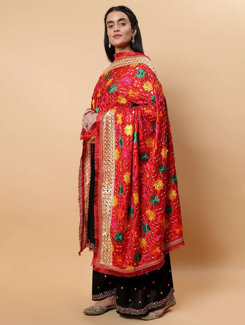 women phulkari dupatta with mirror work - 21707688 -  Standard Image - 4