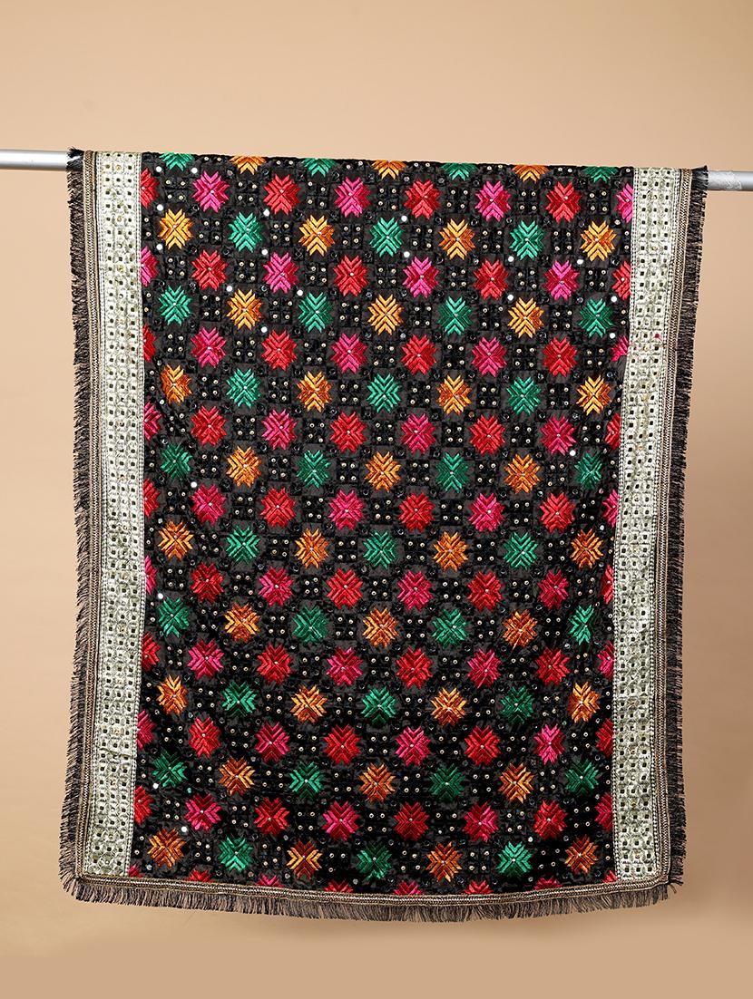 women phulkari dupatta with mirror work - 21707689 - Standard Image - 6