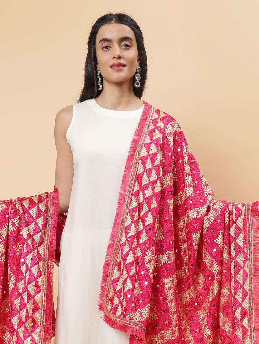 women phulkari dupatta with mirror work - 21707694 -  Standard Image - 4