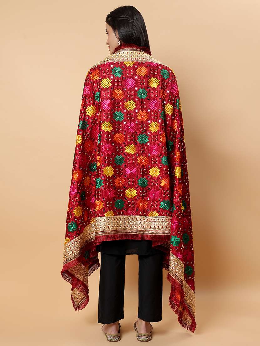 women phulkari dupatta with mirror work - 21707696 -  Standard Image - 4
