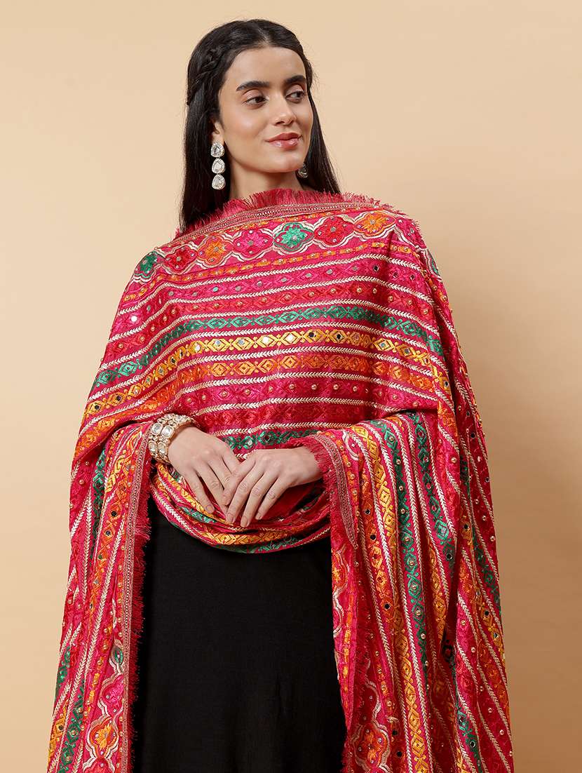 women phulkari dupatta with mirror work - 21707699 -  Standard Image - 4