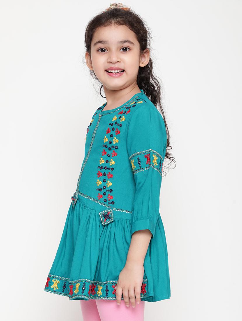 girls embroidered round neck top