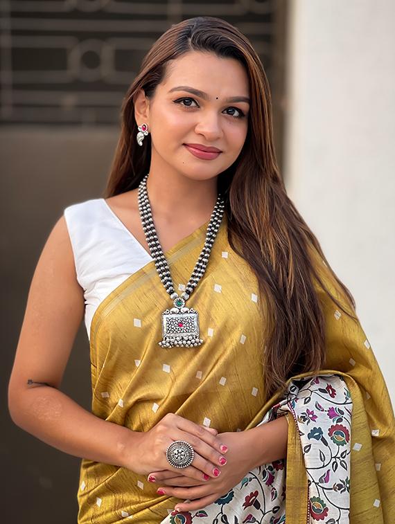 women mustard printed saree with blouse - 21708440 -  Standard Image - 1