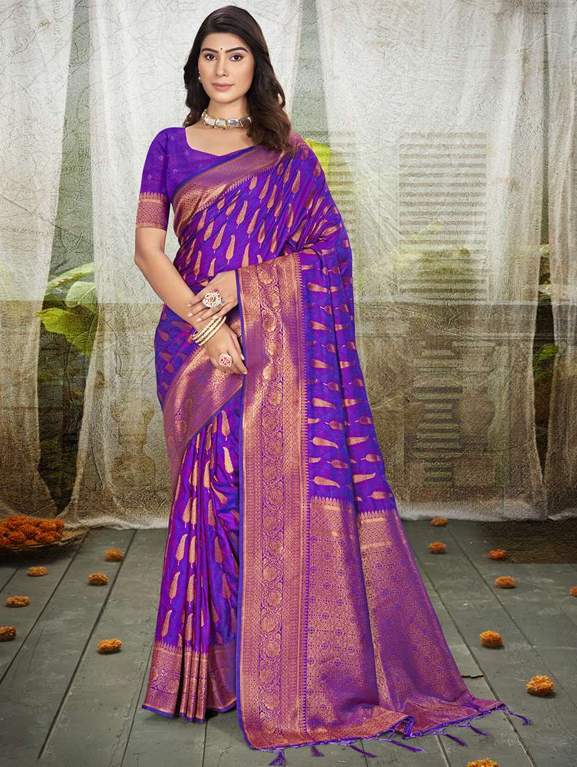 women self design banarasi saree with blouse