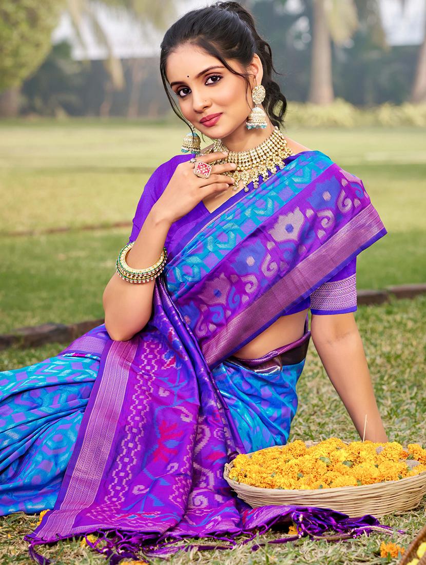 women self design bordered saree with blouse - 21708886 - Standard Image - 1