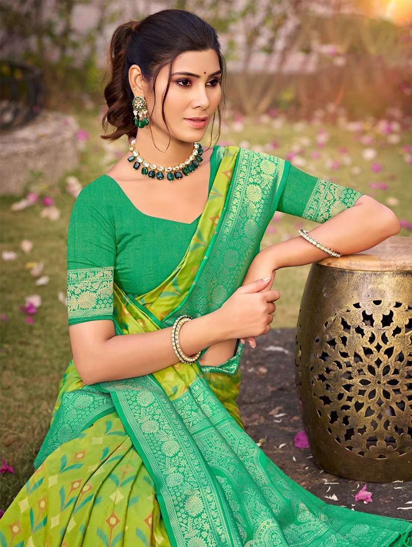 women self design bordered saree with blouse - 21708906 -  Standard Image - 1