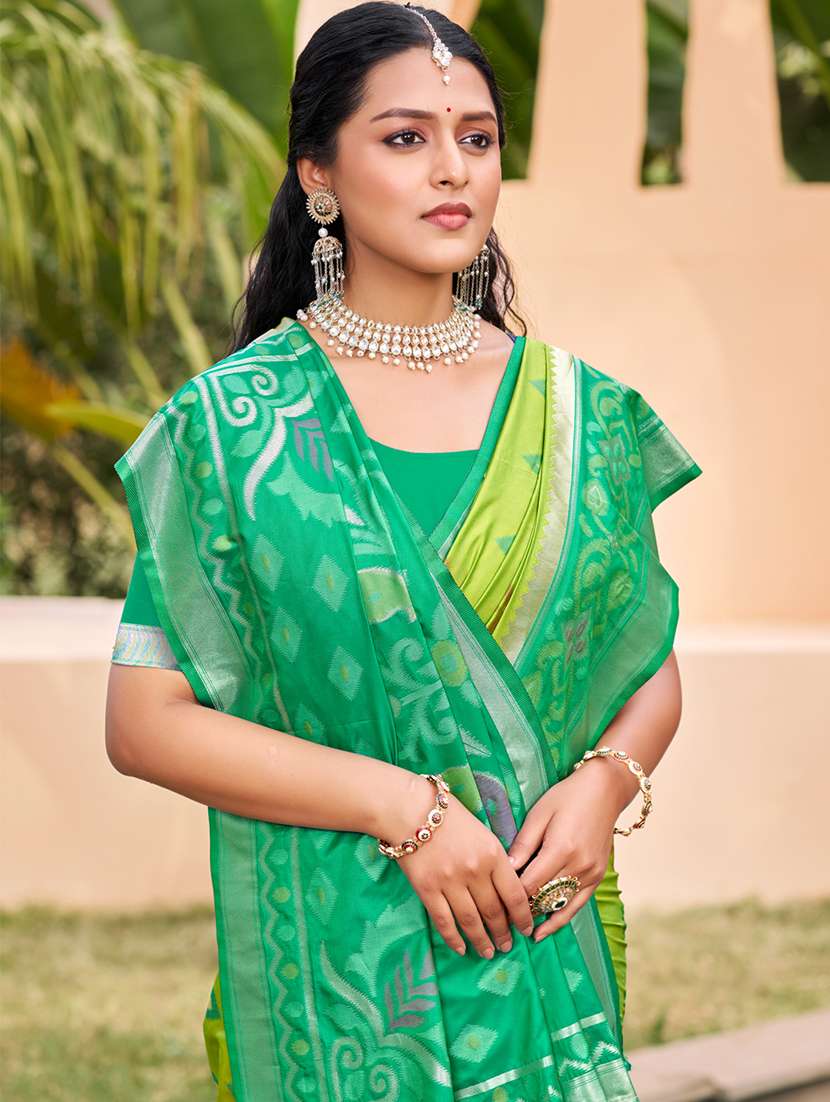 women self design bordered saree with blouse - 21708908 -  Standard Image - 1