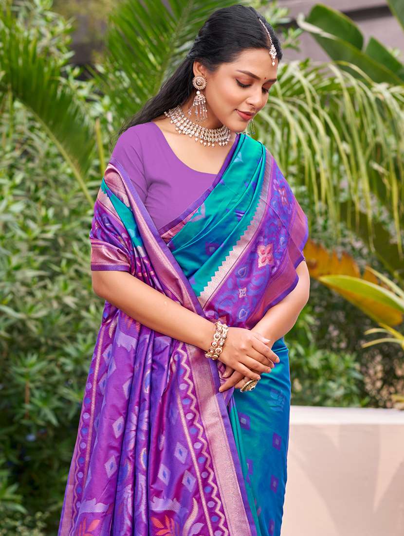 women self design bordered saree with blouse - 21708910 -  Standard Image - 1
