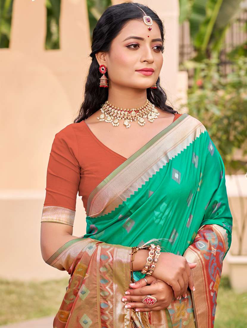 women self design bordered saree with blouse - 21708912 -  Standard Image - 1