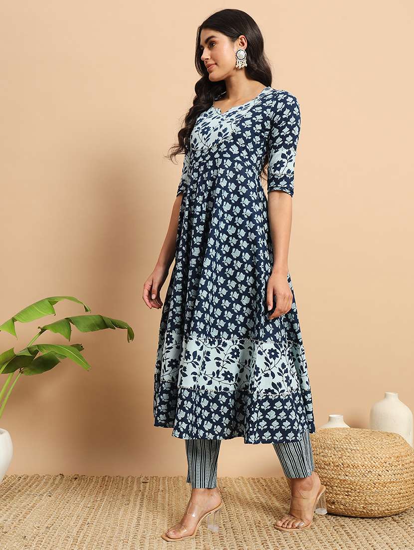 women printed notch neck kurta pant set - 21709148 - Standard Image - 1