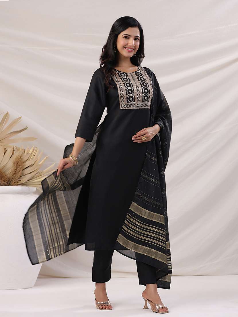 women three quarter sleeve kurta pant with dupatta set - 21709487 -  Standard Image - 1
