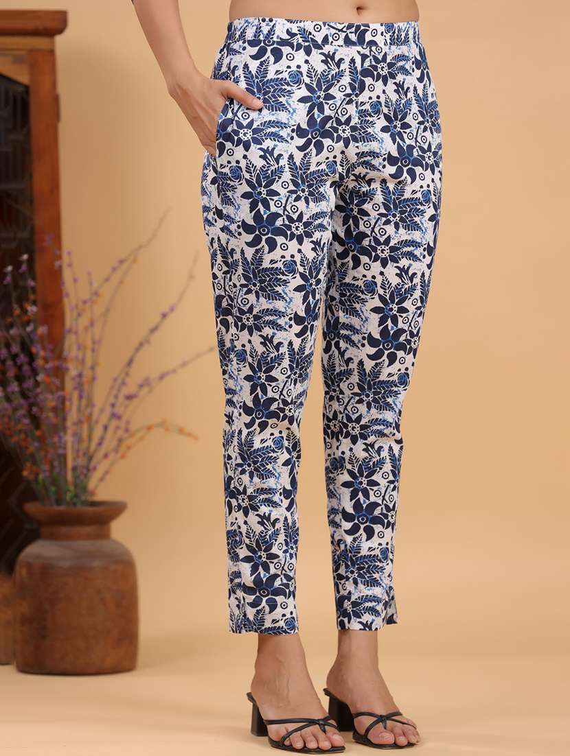 women printed three quarter sleeves kurta pant set - 21709515 -  Standard Image - 4