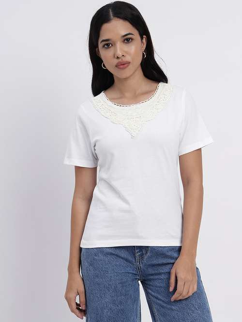 women solid lace detailed short sleeves t-shirt - 21709844 - Standard Image - 0