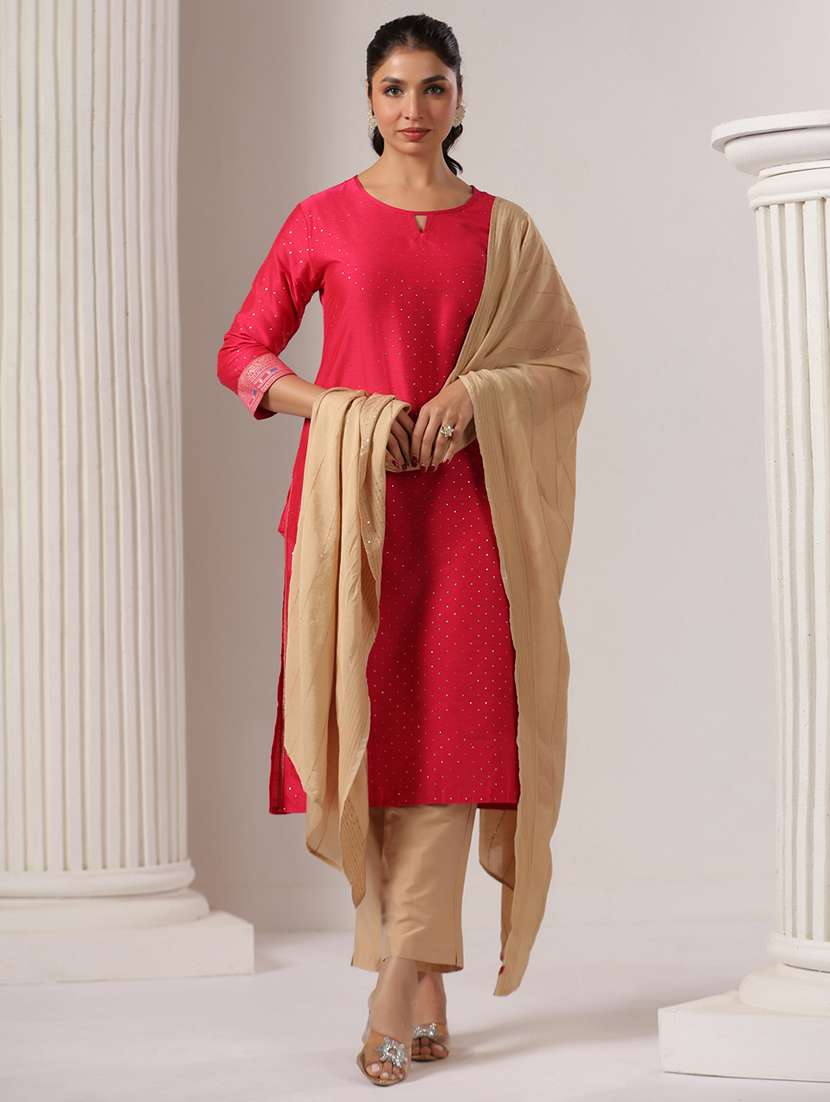 women embellished kurta pant set with dupatta