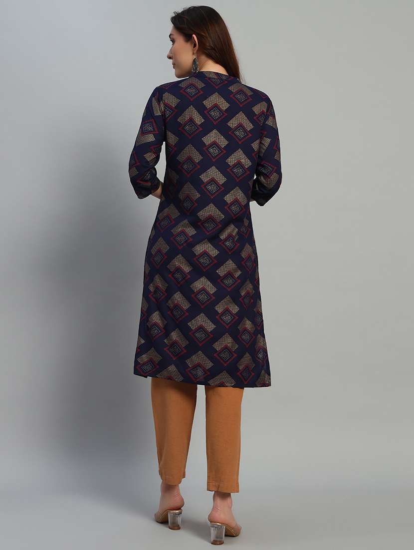 women printed three quarter sleeve straight kurta - 21710529 -  Standard Image - 4