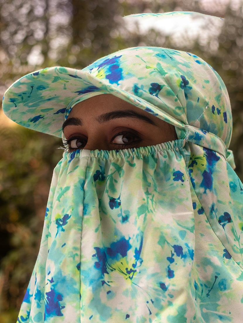 women printed cap scarf - 21710828 - Standard Image - 1