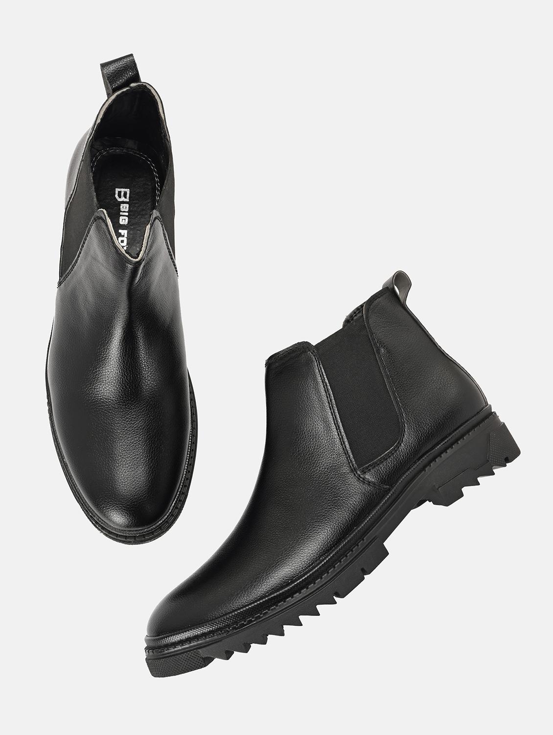 men slip on low ankle boots - 21710958 -  Standard Image - 1
