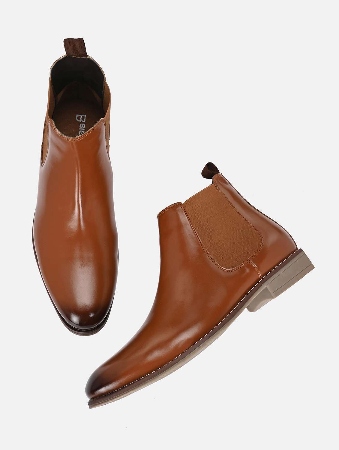 men slip on low ankle boots - 21710969 -  Standard Image - 1