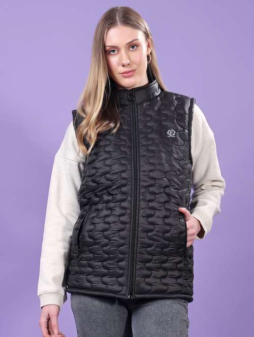 Women Sleeveless Solid Quilted Jacket