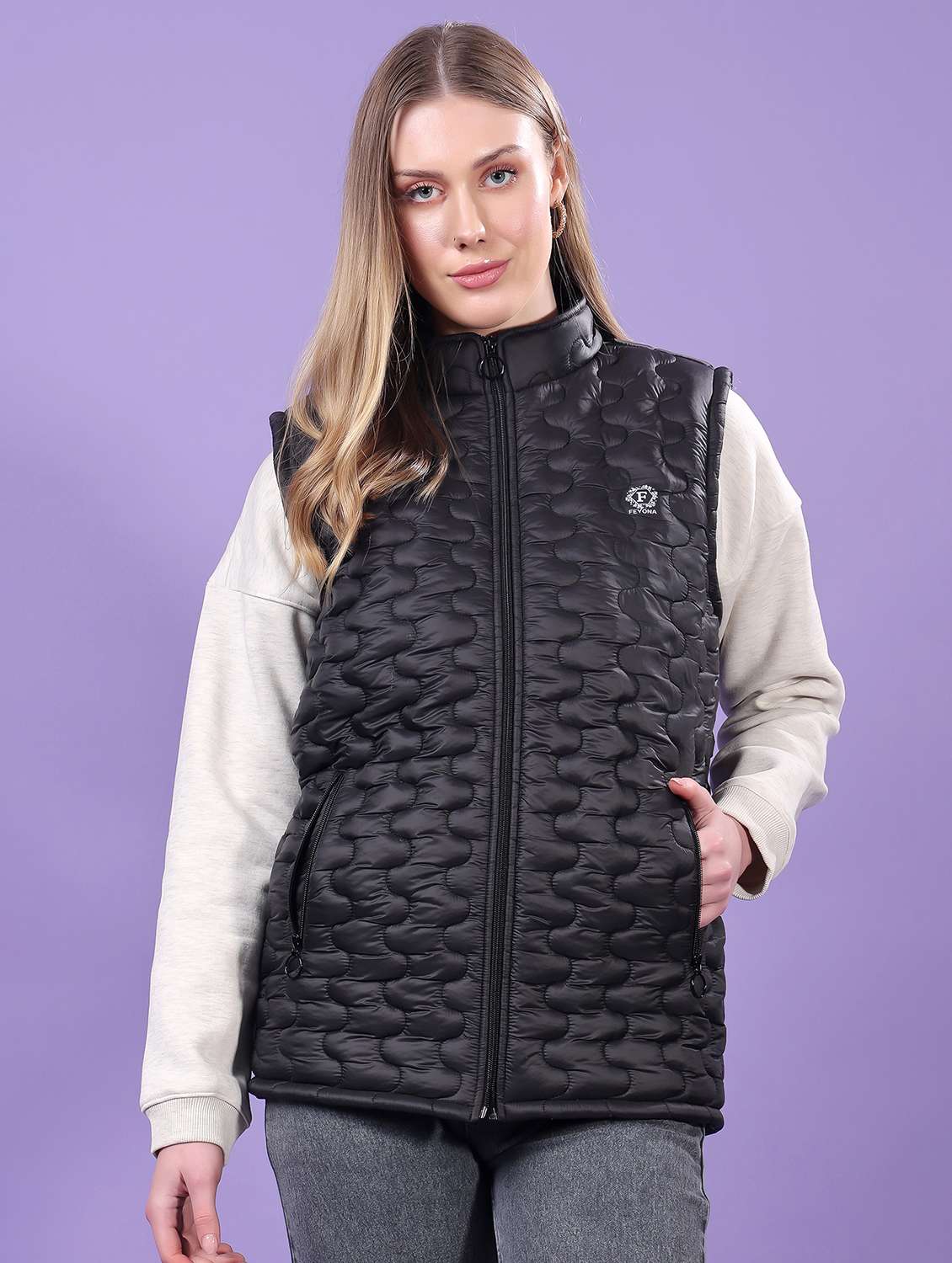 women sleeveless solid quilted jacket - 21710982 - Zoom Image - 0