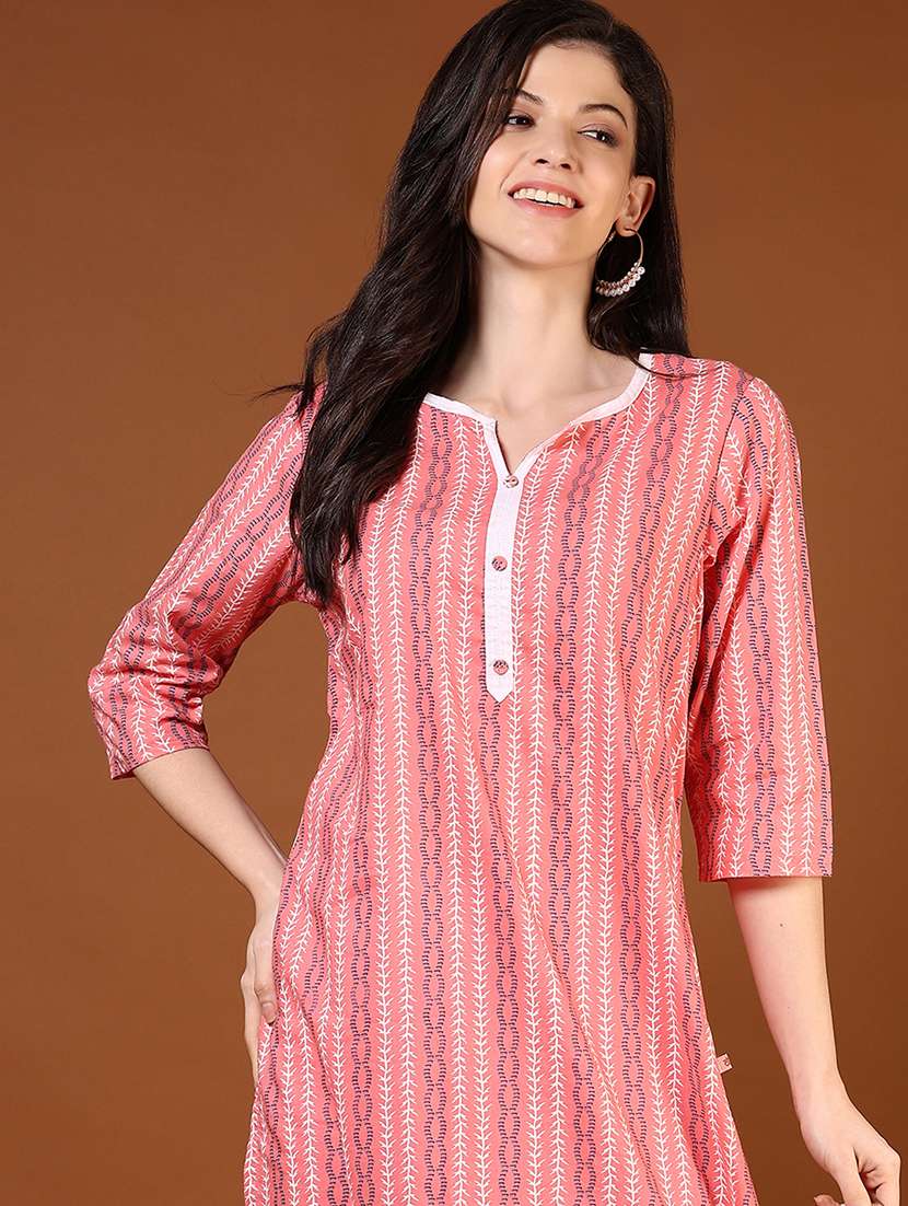 women three quarter sleeves straight kurta - 21711654 -  Standard Image - 4