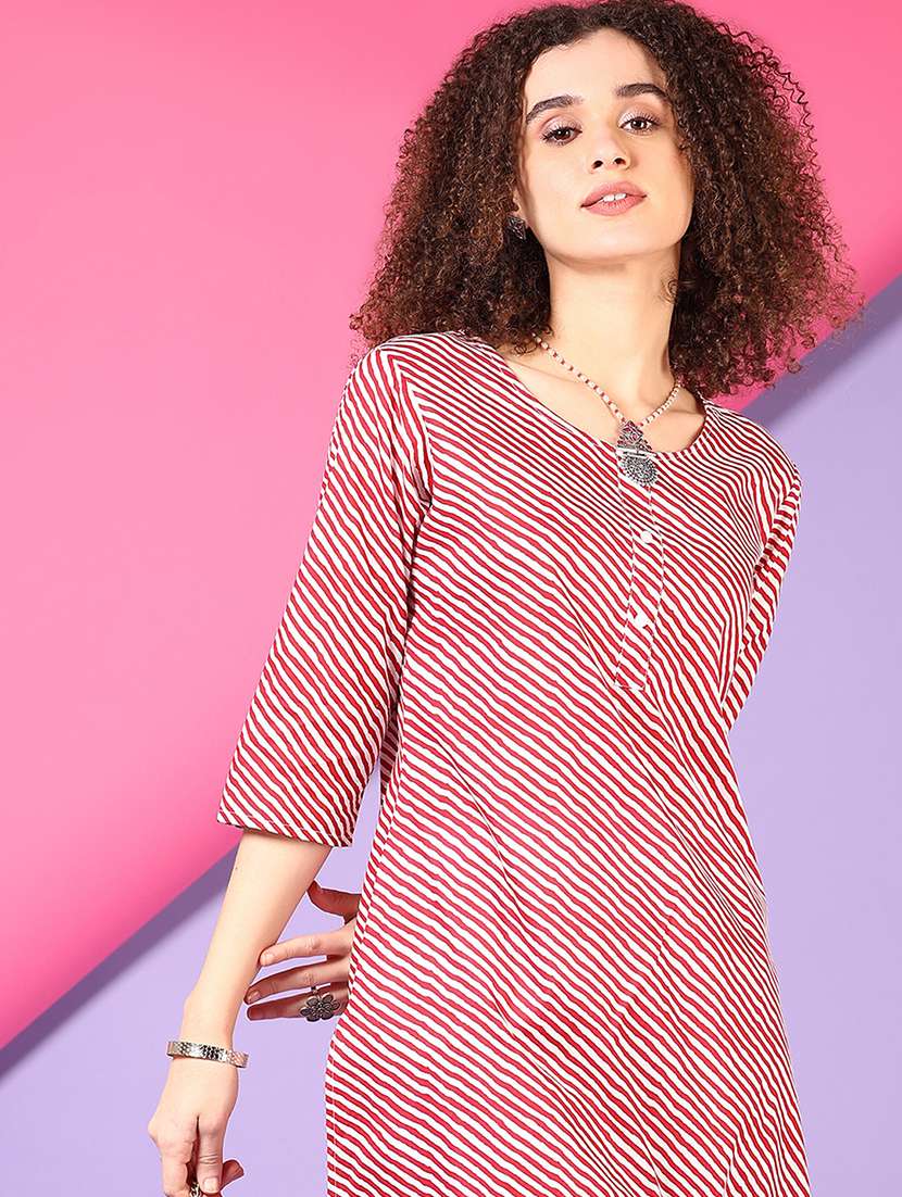 women striped three quarter sleeve straight kurta - 21711679 -  Standard Image - 4