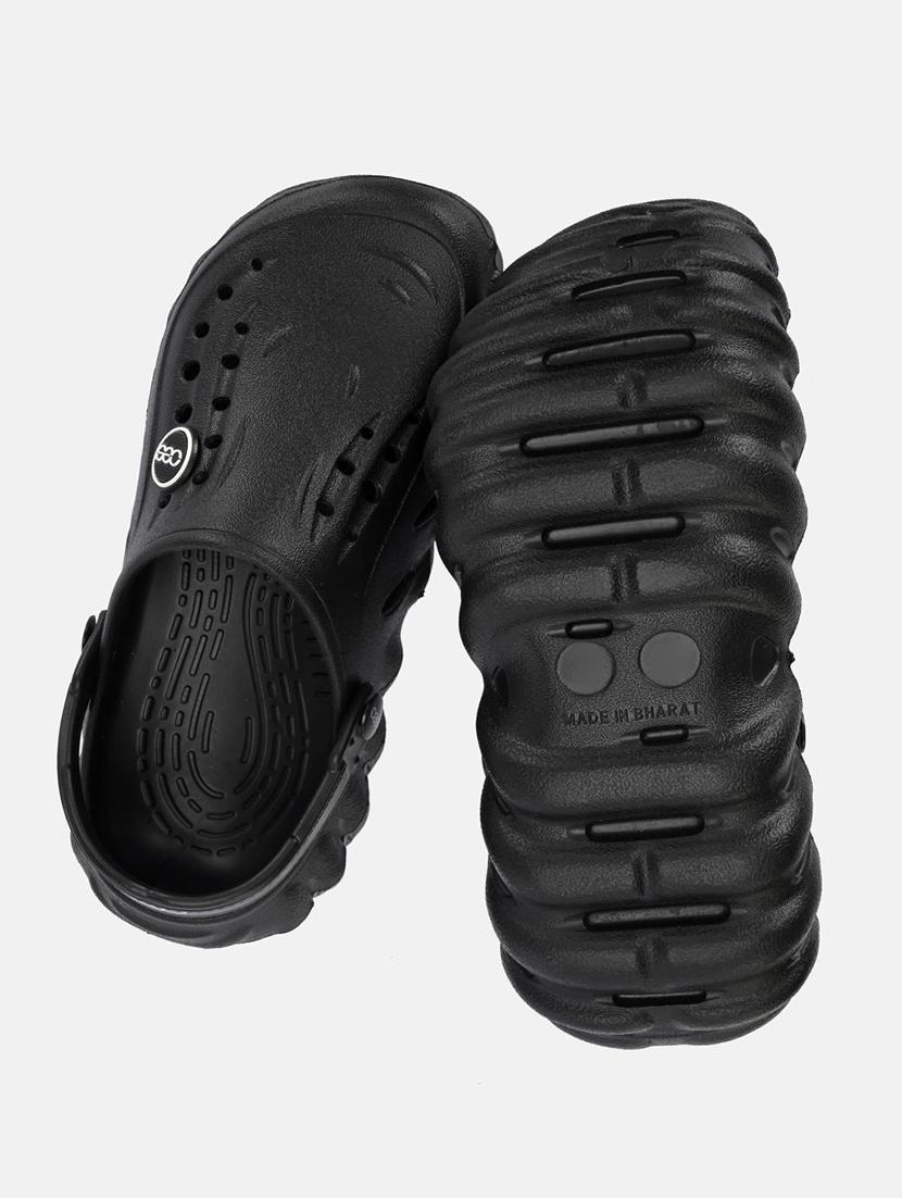 men solid ultra-comfort crocs - 21711962 - Standard Image - 4