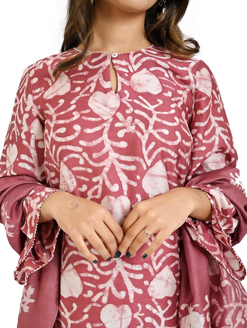 women three quarter sleeve kurta pant with dupatta set - 21712228 -  Standard Image - 4