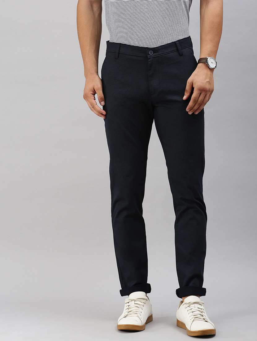 men solid mid rise chinos 