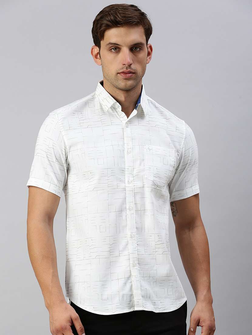 men printed collared casual shirt