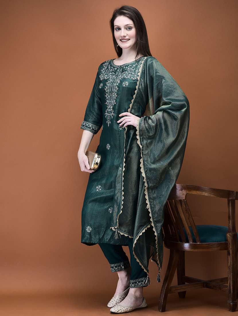women three quarter sleeve kurta pant with dupatta set - 21714269 -  Standard Image - 1