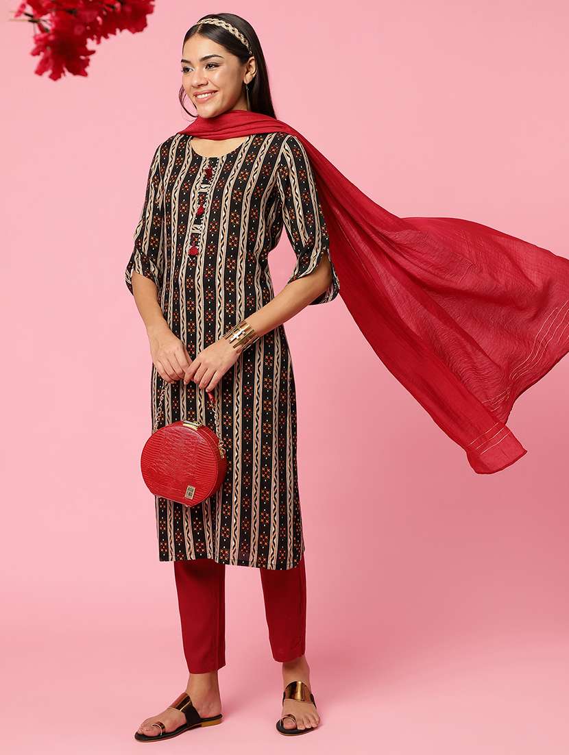 women three quarter sleeve kurta pant with dupatta set - 21714280 - Standard Image - 4