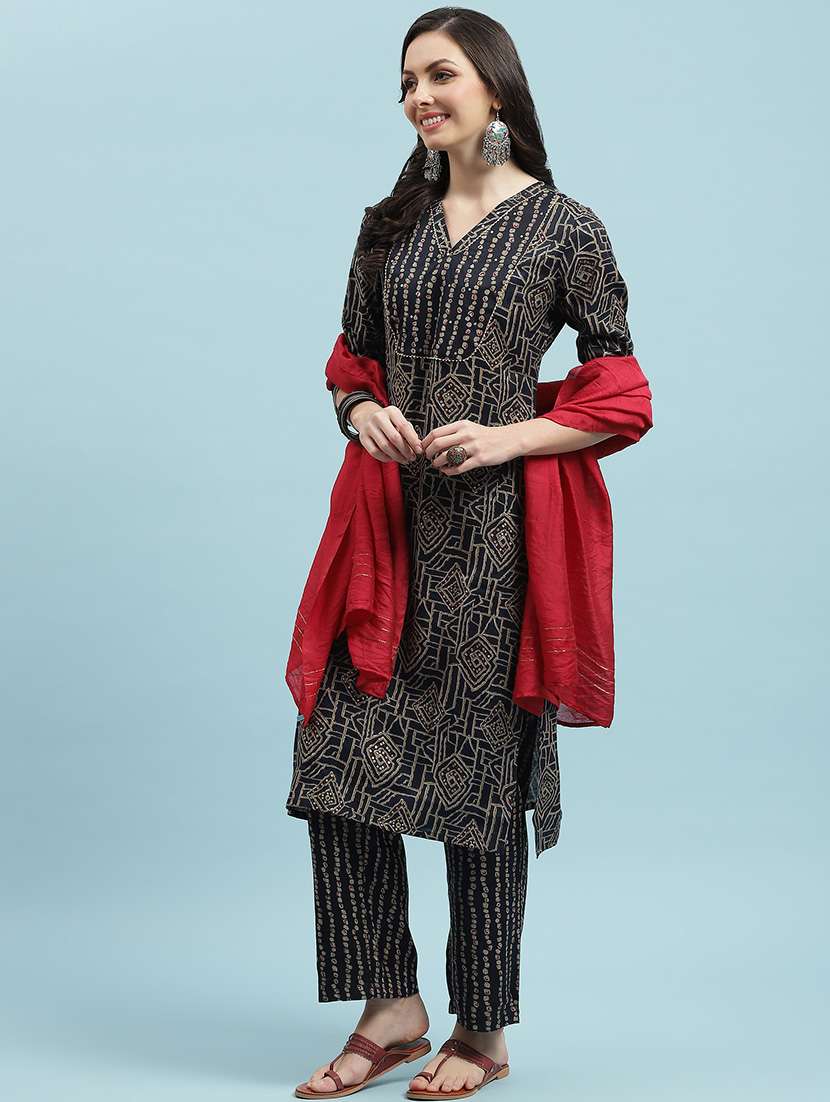 women three quarter sleeve kurta pant with dupatta set - 21714285 -  Standard Image - 1