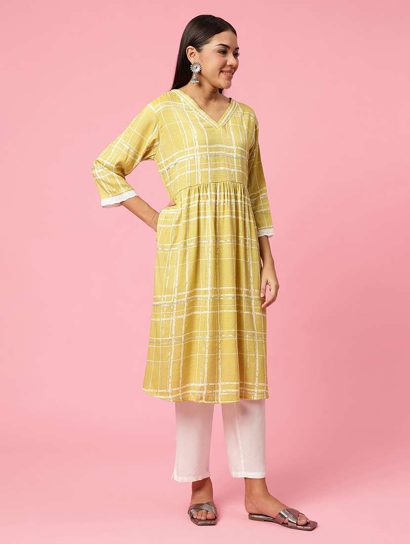 women three quarter sleeve kurta pant with dupatta set - 21714309 -  Standard Image - 1