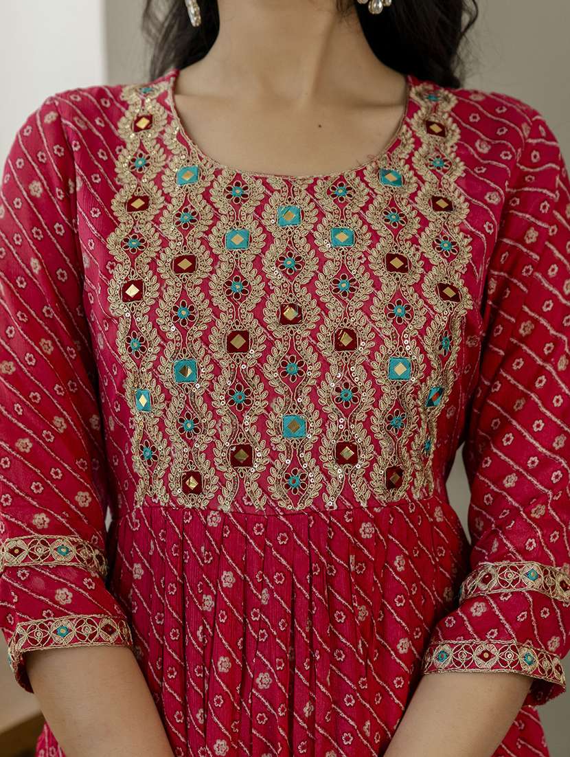 women three quarter sleeve kurta pant with dupatta set - 21715775 - Standard Image - 4
