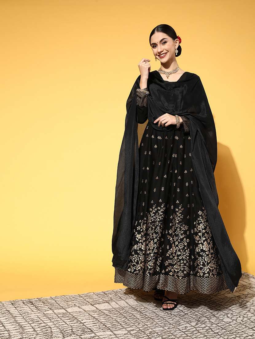 women black foil printed kurta dupatta set