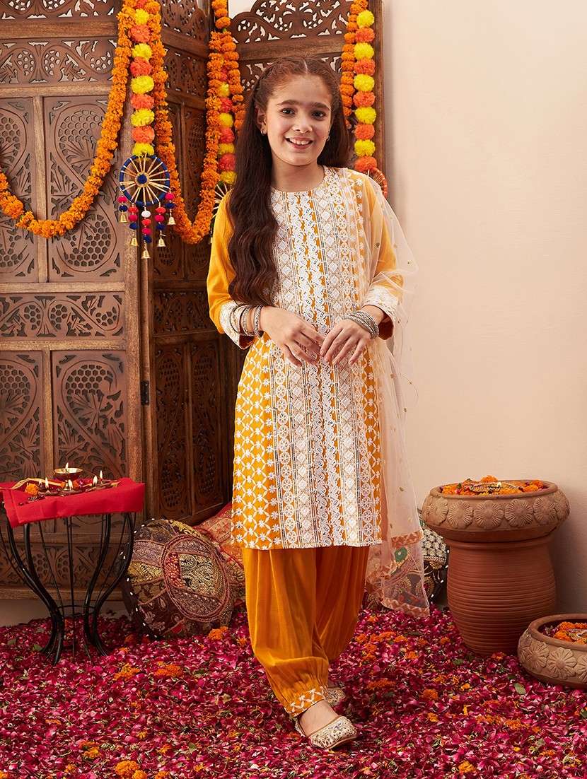 girls embroidered kurta salwar suit set