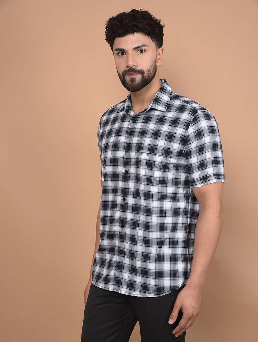 men short sleeves checkered casual shirt