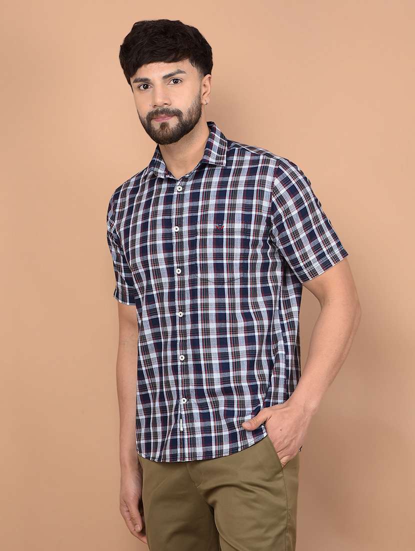 men short sleeves checkered casual shirt - 21716266 -  Standard Image - 1