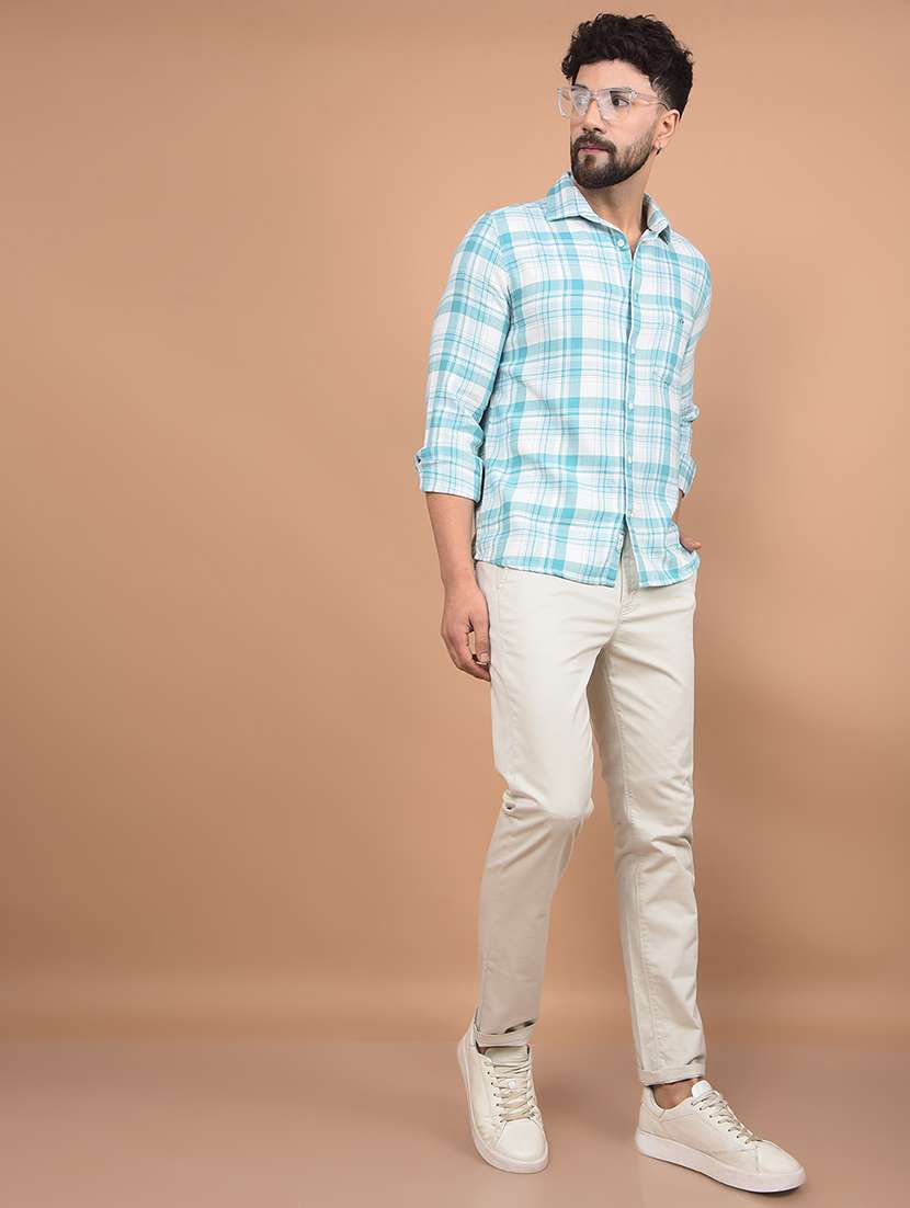 men mid rise solid chinos - 21716349 -  Standard Image - 4