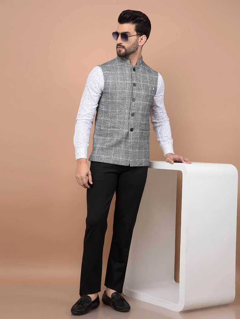 men checkered waist coat - 21716558 -  Standard Image - 4
