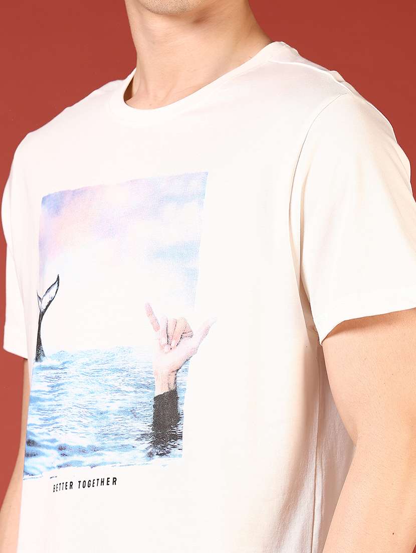 men front print round neck regular fit t-shirt - 21716662 -  Standard Image - 4
