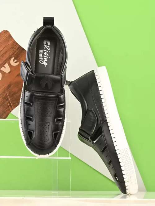 men black fisherman sandal - 21717388 -  Standard Image - 0