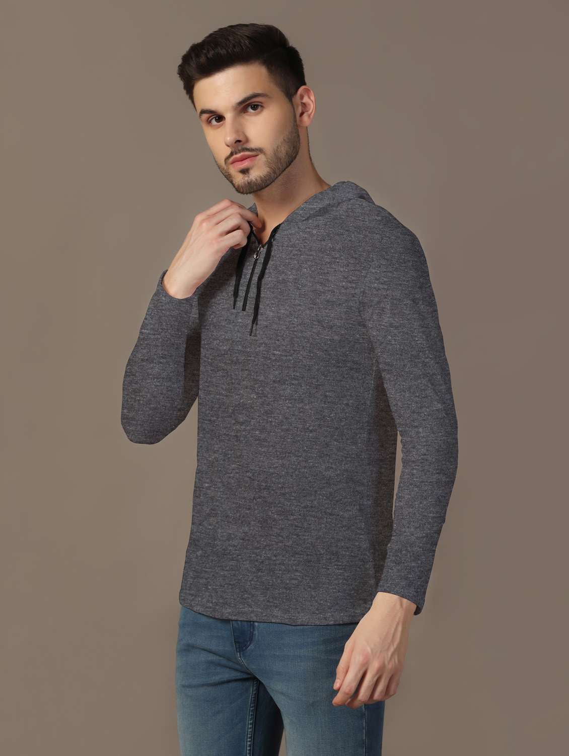 men hooded plain t-shirt - 21717556 -  Standard Image - 1