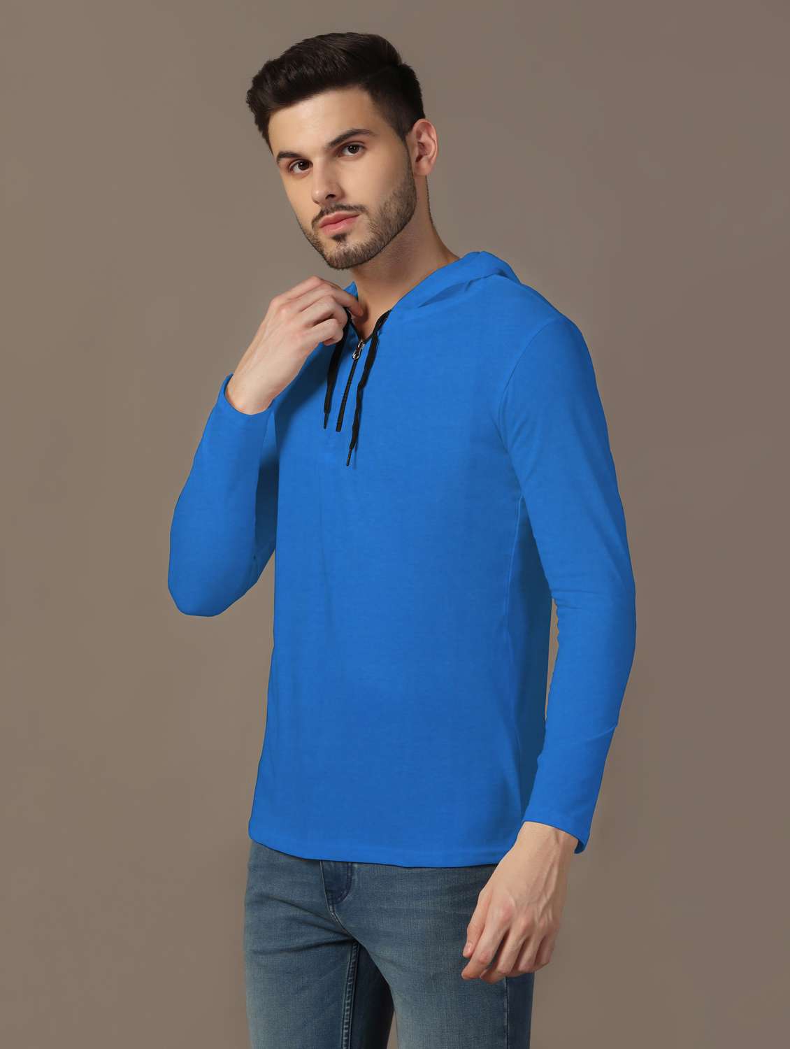 men hooded plain t-shirt - 21717562 -  Standard Image - 1