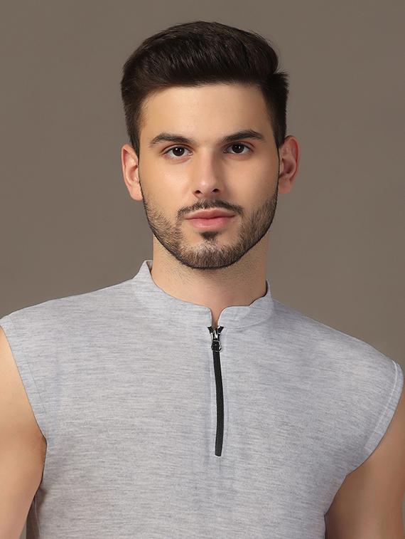 men sleeveless plain t-shirt - 21717687 - Standard Image - 4