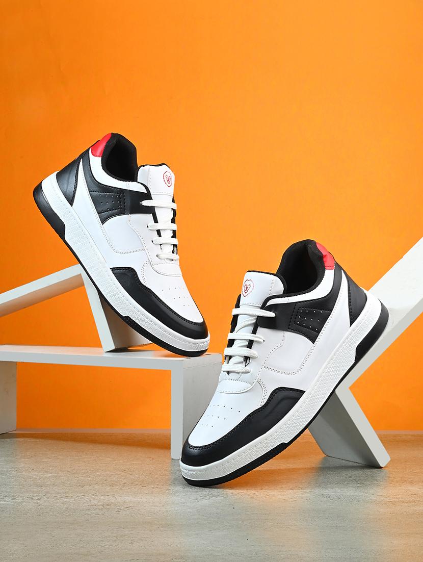 men white lace up sneakers - 21717808 -  Zoom Image - 0