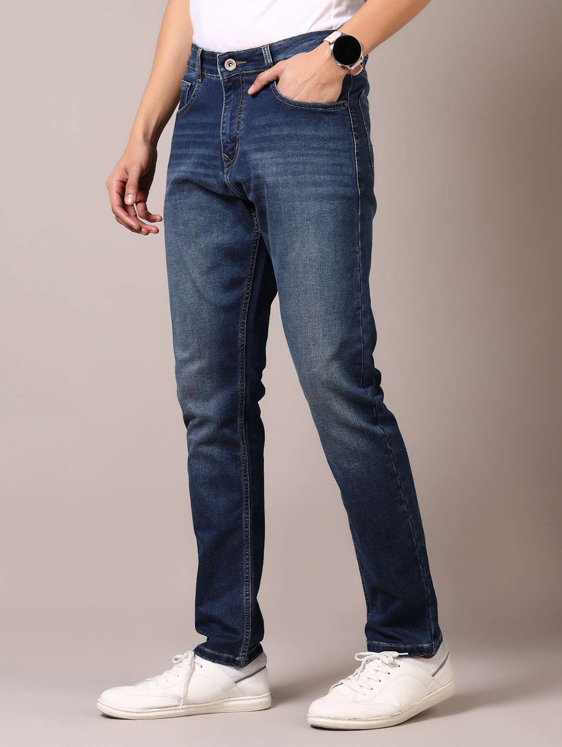 men washed mid rise jeans - 21718009 -  Standard Image - 1