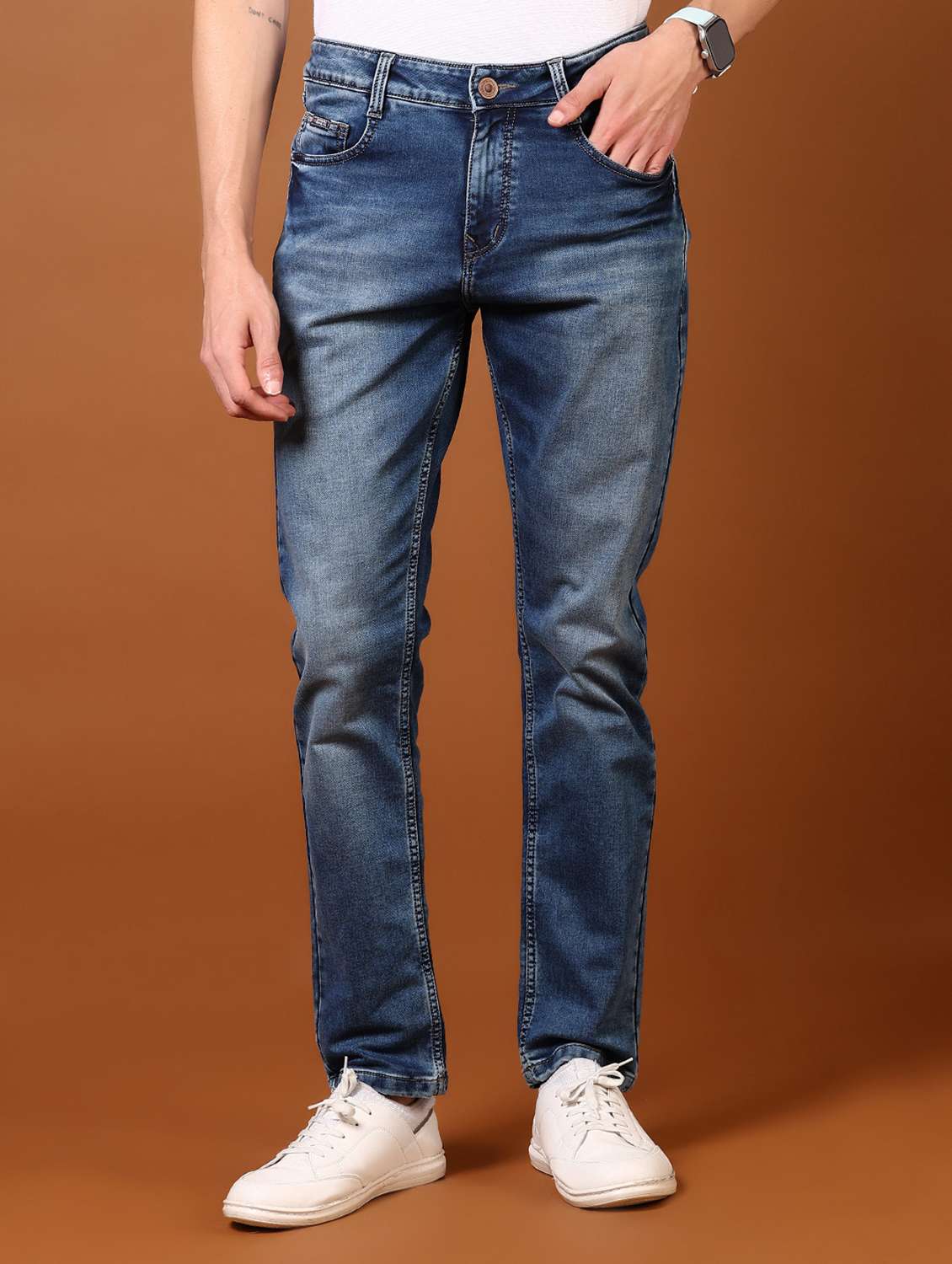 men washed mid rise jeans
