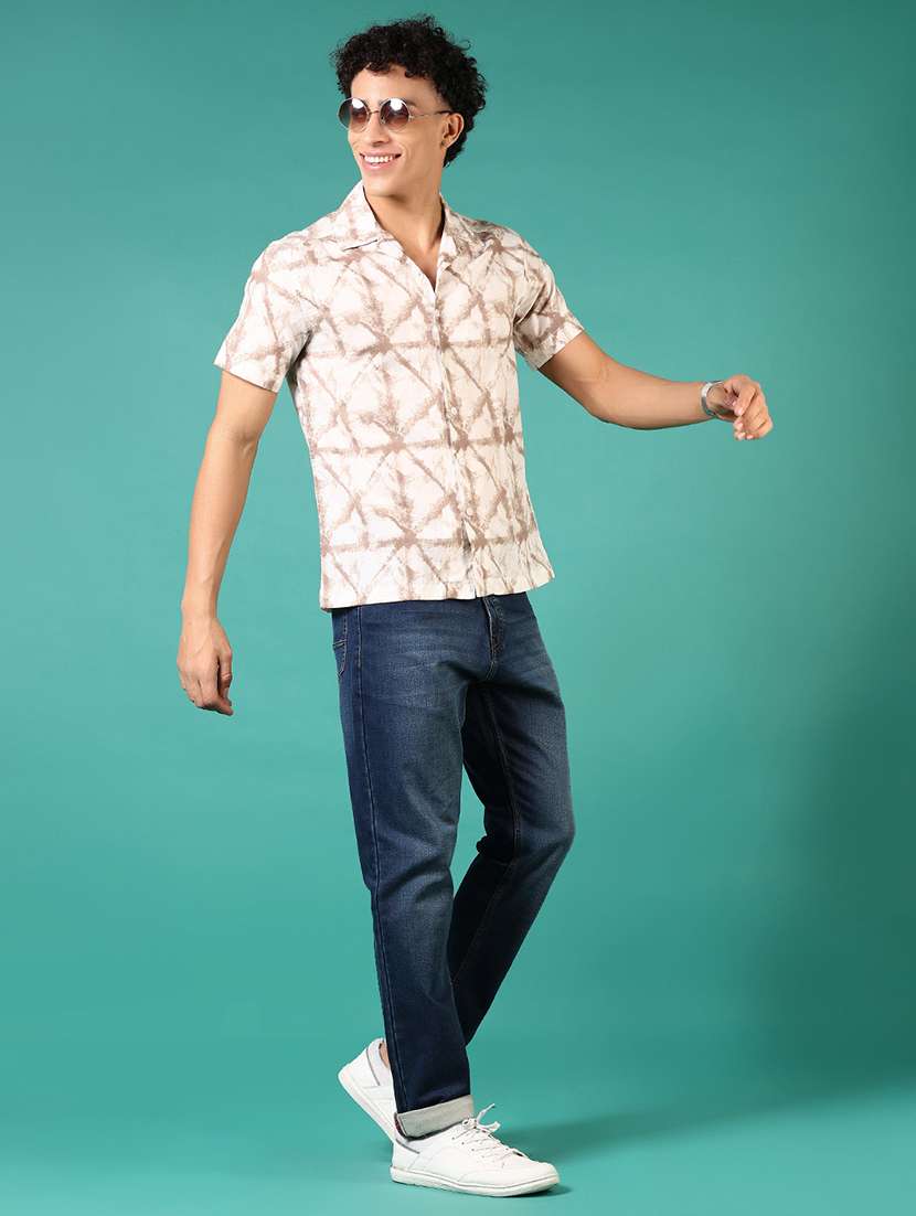 men printed short sleeve casual shirt - 21718151 -  Standard Image - 4